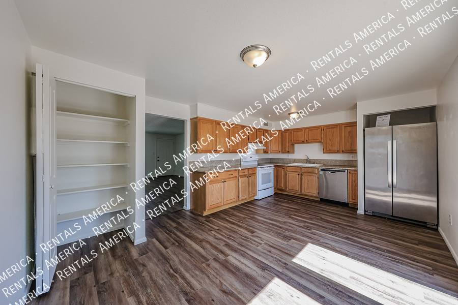 House for rent at 14029 N 38th Place, Phoenix, AZ 85032