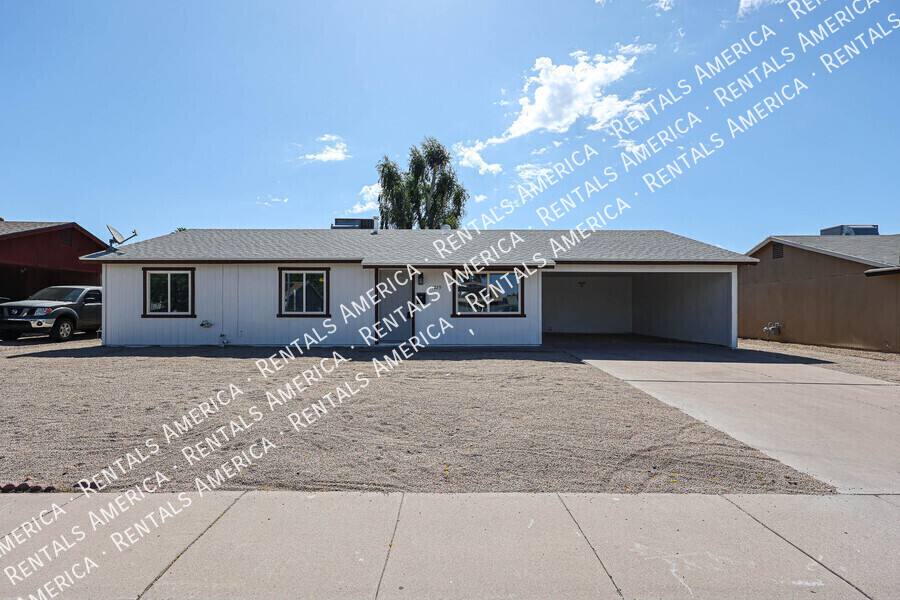 House for rent at 14029 N 38th Place, Phoenix, AZ 85032
