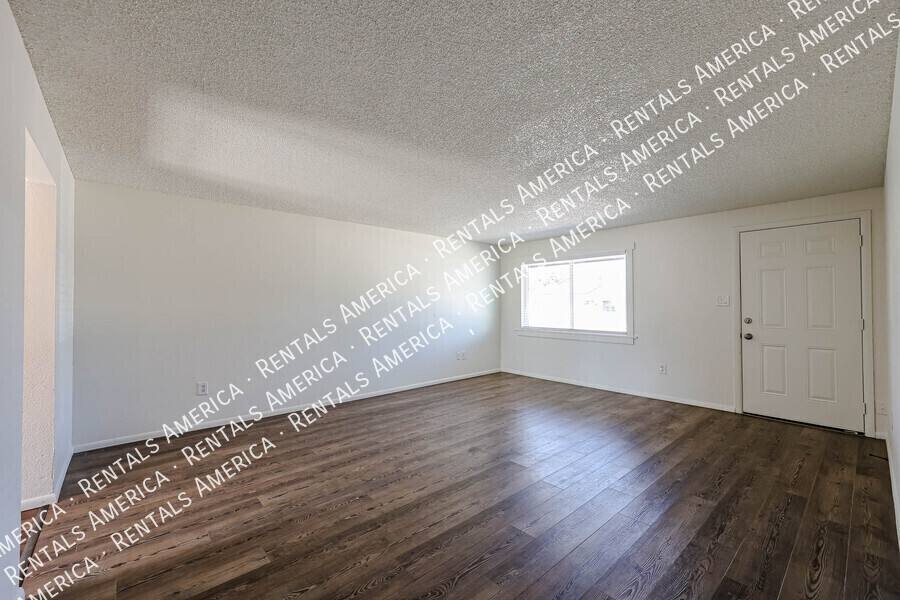 House for rent at 14029 N 38th Place, Phoenix, AZ 85032