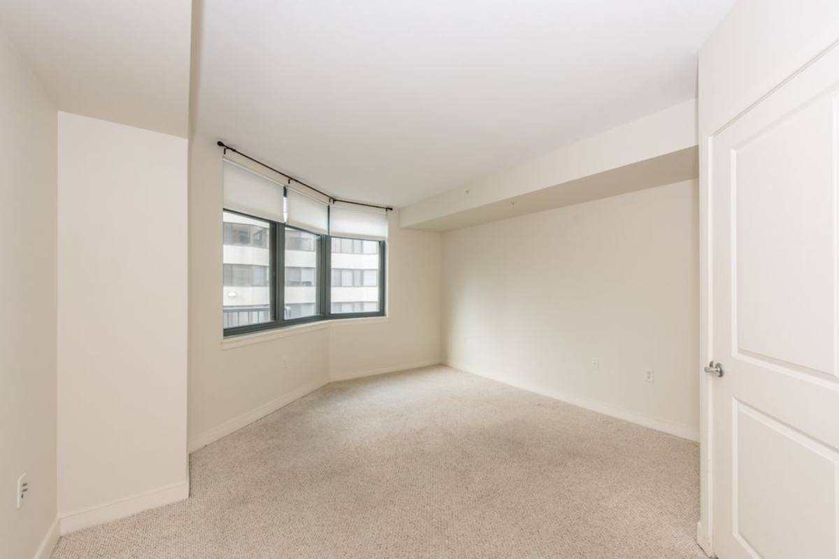 Condo for rent at 1117 10th St NW, Washington, DC 20001
