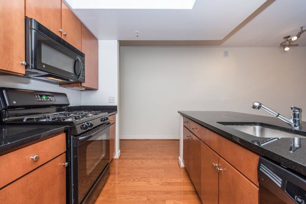 Condo for rent at 1117 10th St NW, Washington, DC 20001