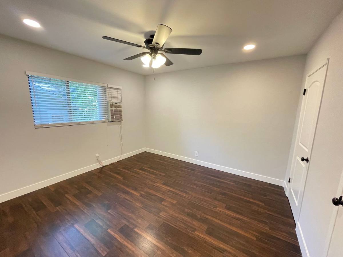 Apartment for rent at 7731-7737 Romaine St, Los Angeles, CA 90046