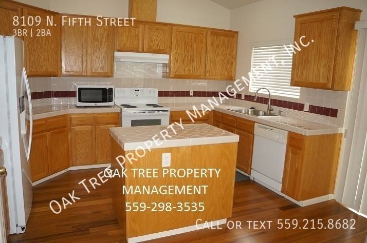 House for rent at 8109 N Fifth St, Fresno, CA 93720