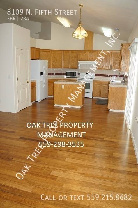 House for rent at 8109 N Fifth St, Fresno, CA 93720