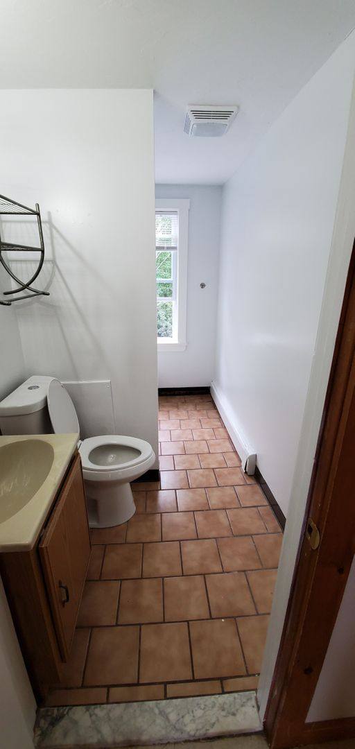 Apartment for rent at 145 Mendon St, Uxbridge, MA 01569