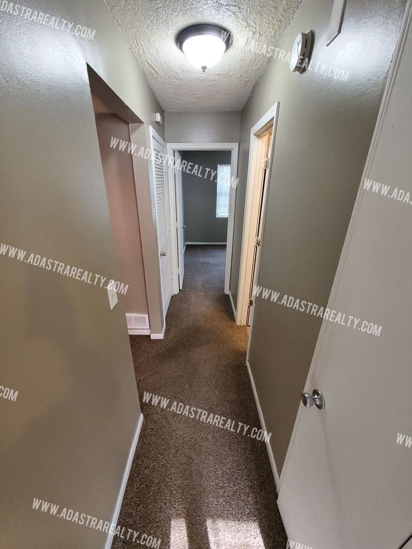 Apartment for rent at 809 N Washington St, Spring Hill, KS 66083