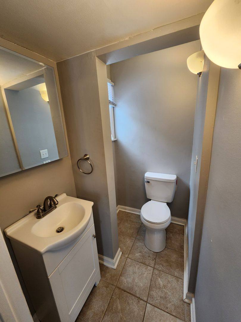House for rent at 2809 Main St, Davenport, IA 52803