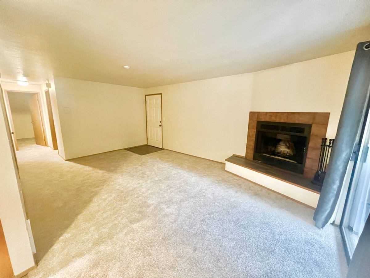 Apartment for rent at 5618 198th St SW, Lynnwood, WA 98036