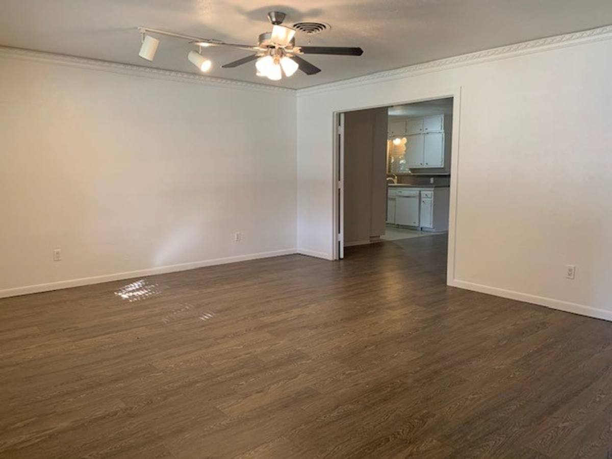 House for rent at 2820 Southgate Dr, Fort Worth, TX 76133