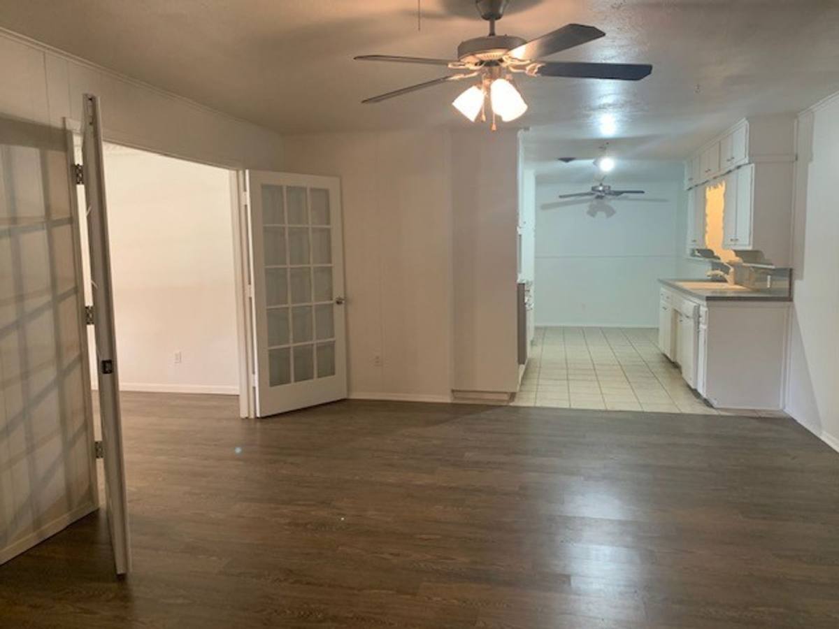 House for rent at 2820 Southgate Dr, Fort Worth, TX 76133