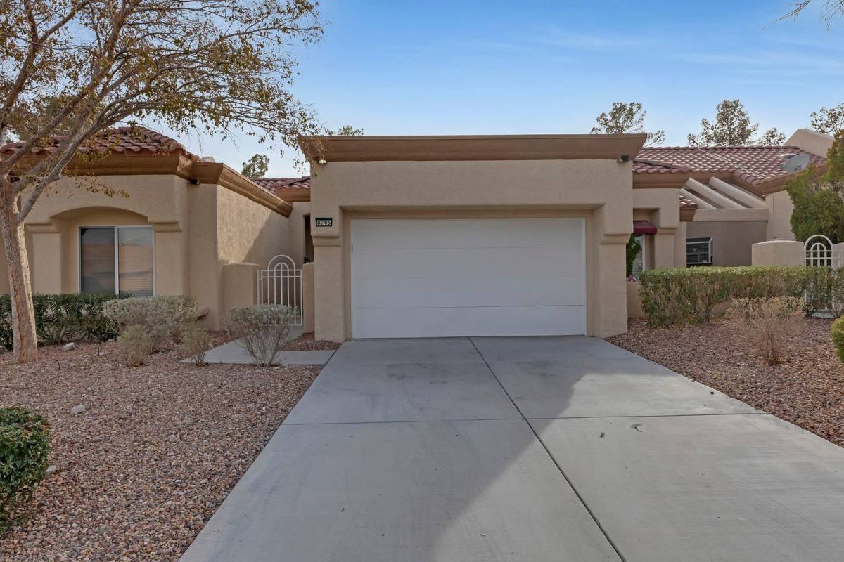 House for rent at 8705 Prairie Hill Dr, Las Vegas, NV 89134
