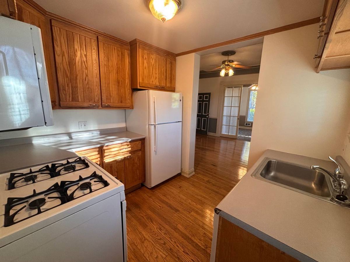 Apartment for rent at 1105 1st Ave NE, Albany, OR 97321