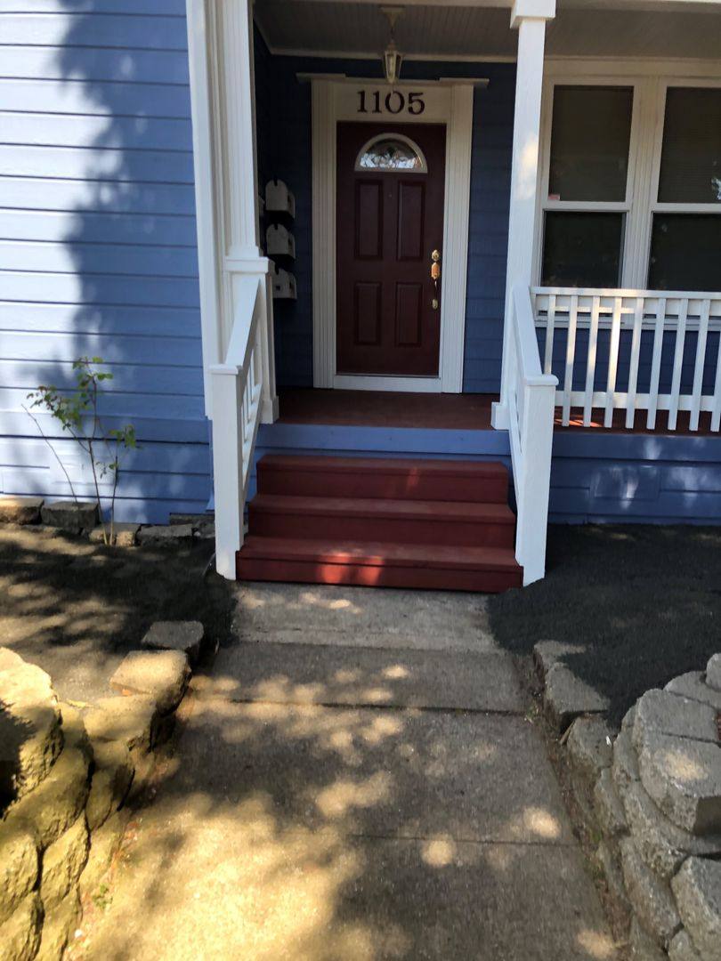 Apartment for rent at 1105 1st Ave NE, Albany, OR 97321