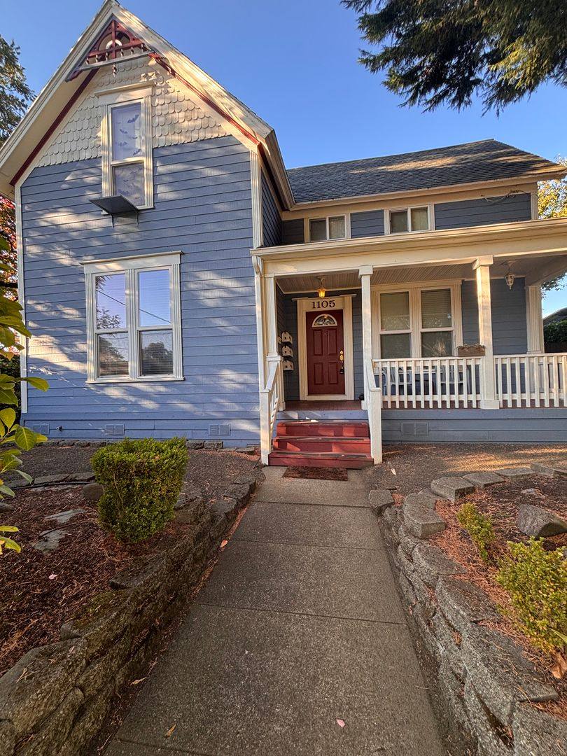 Apartment for rent at 1105 1st Ave NE, Albany, OR 97321