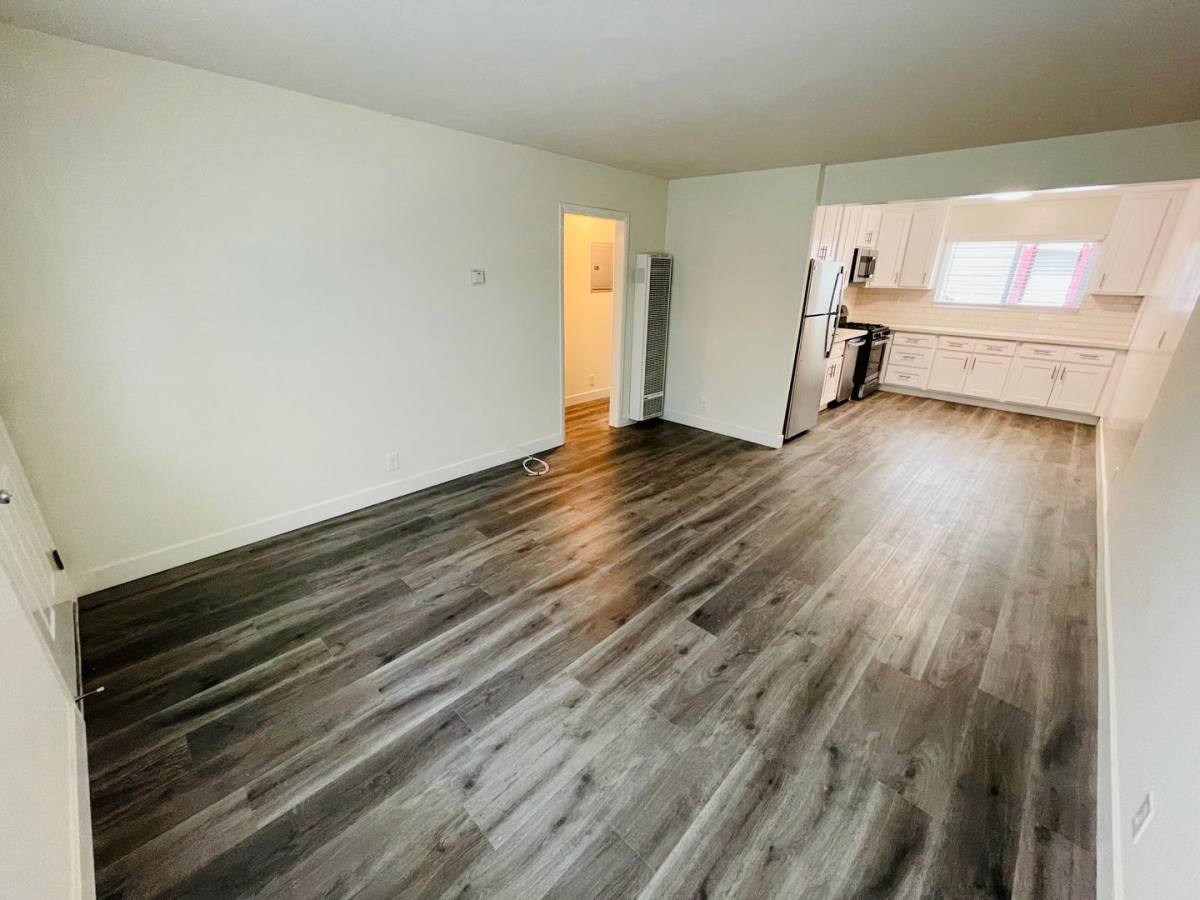 Apartment for rent at 544-550 S 6th St, San Jose, CA 95112