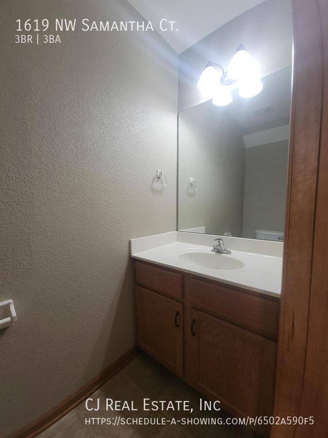Townhouse for rent at 1619 NW Samantha Court, Blue Springs, MO 64015