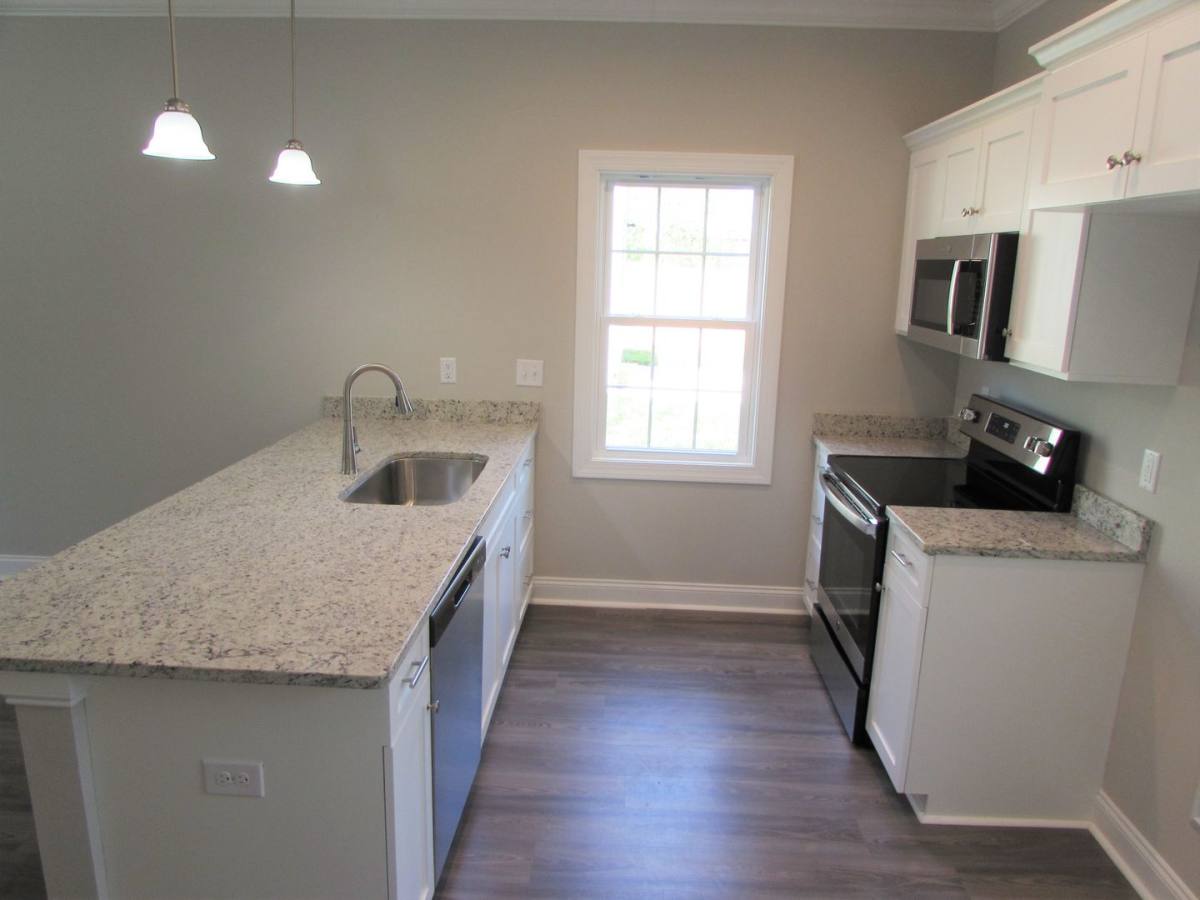 House for rent at 1094 20th St NE, Hickory, NC 28601