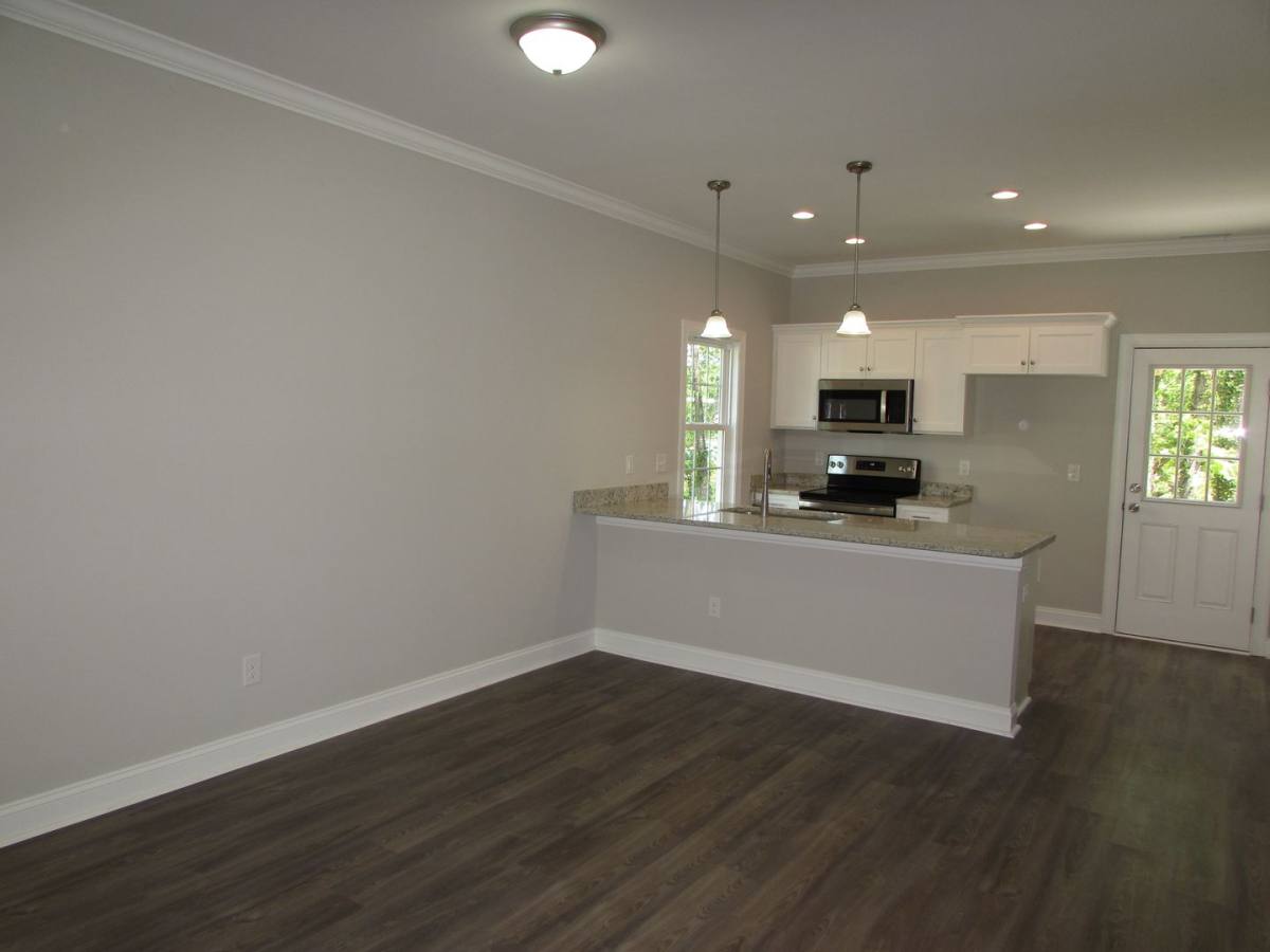 House for rent at 1094 20th St NE, Hickory, NC 28601