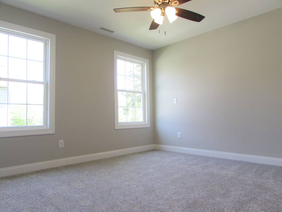 House for rent at 1094 20th St NE, Hickory, NC 28601