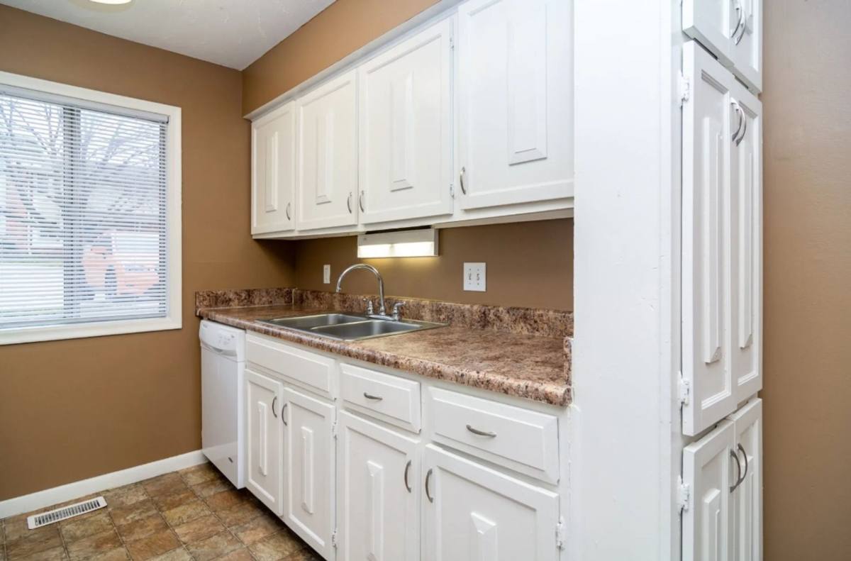 Townhouse for rent at 3625 N 112th Ave, Omaha, NE 68164
