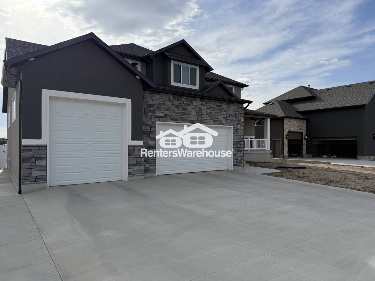 Apartment for rent at 373 N 2625 W, Clearfield, UT 84015