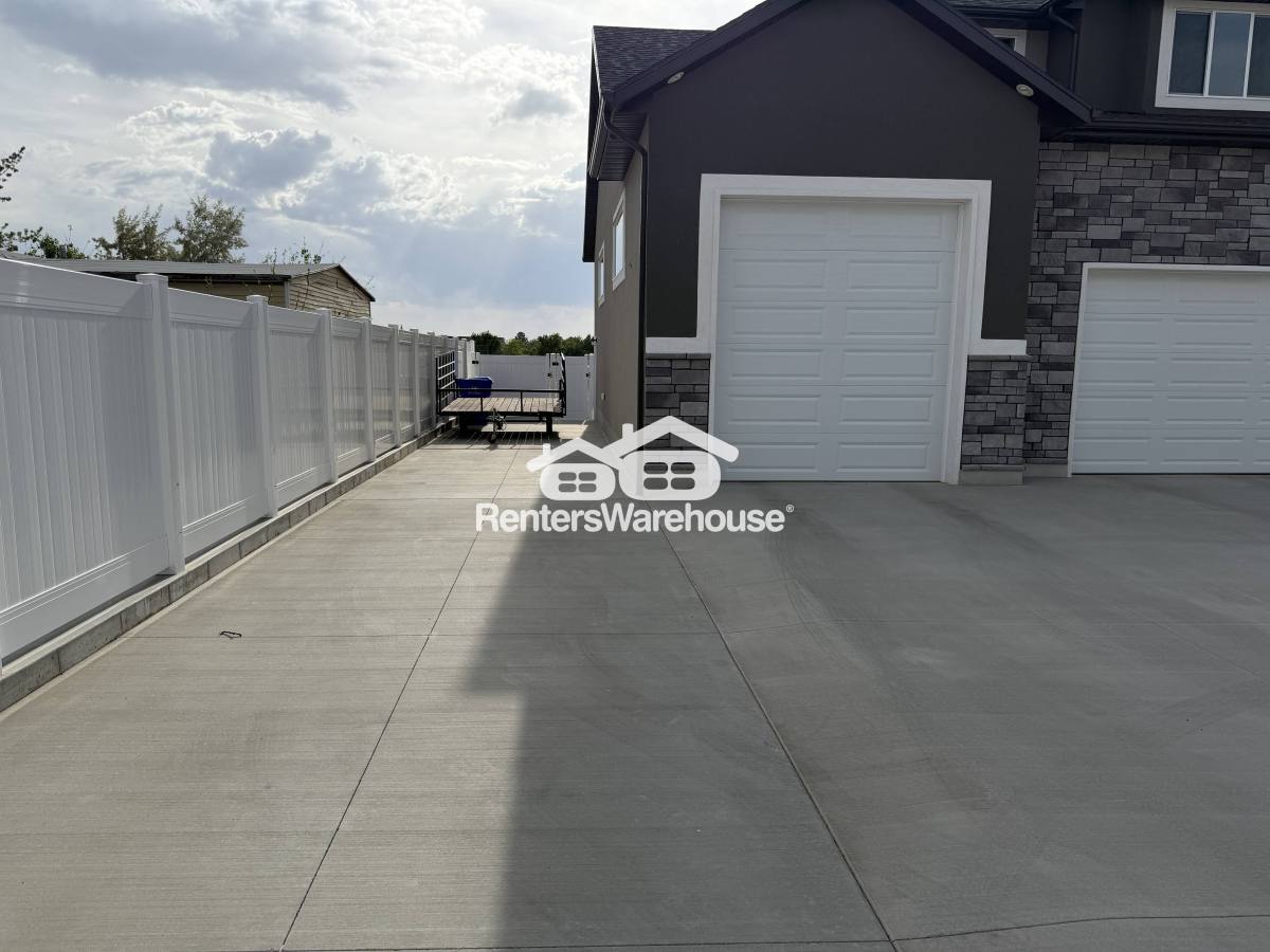 Apartment for rent at 373 N 2625 W, Clearfield, UT 84015