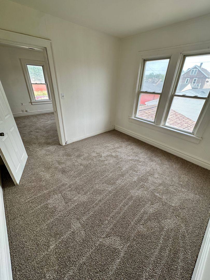 Apartment for rent at 1403 Rawson Ave, South Milwaukee, WI 53172