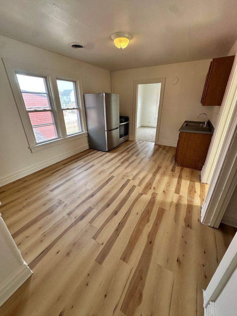 Apartment for rent at 1403 Rawson Ave, South Milwaukee, WI 53172