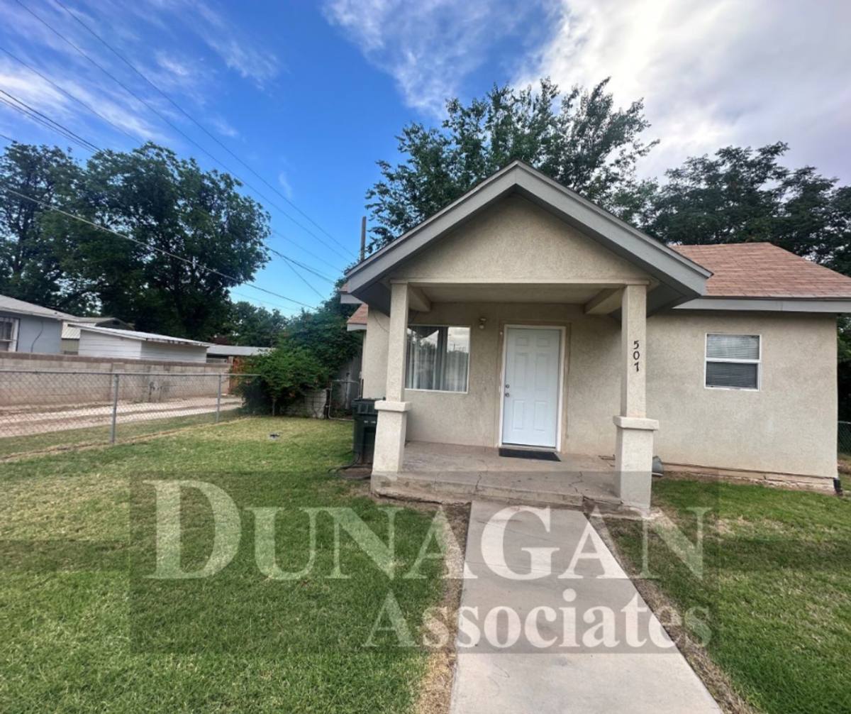House for rent at 507 W Hagerman St, Carlsbad, NM 88220