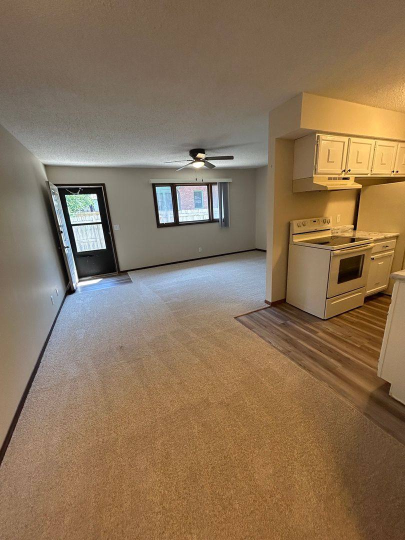Apartment for rent at 5120 Leighton Ave, Lincoln, NE 68504