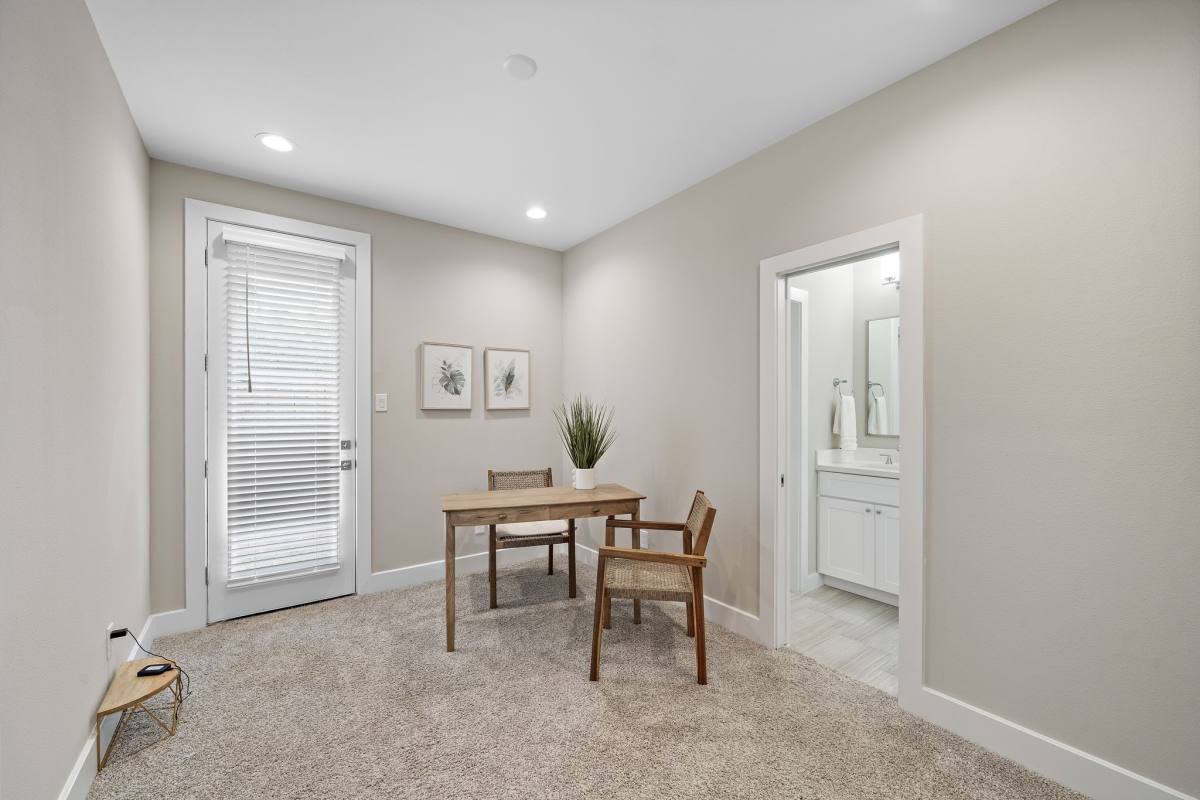 Apartment for rent at 2623 Huntington Creek Lane, Houston, TX 77093