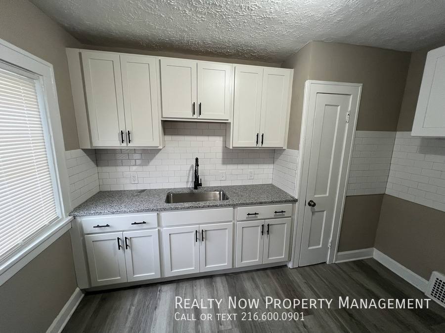 Apartment for rent at 872 Helmsdale Rd #2, Cleveland, OH 44112