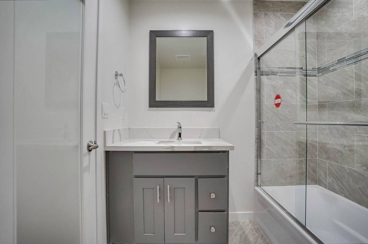 Apartment for rent at 2330 S Corning St #307, Los Angeles, CA 90034