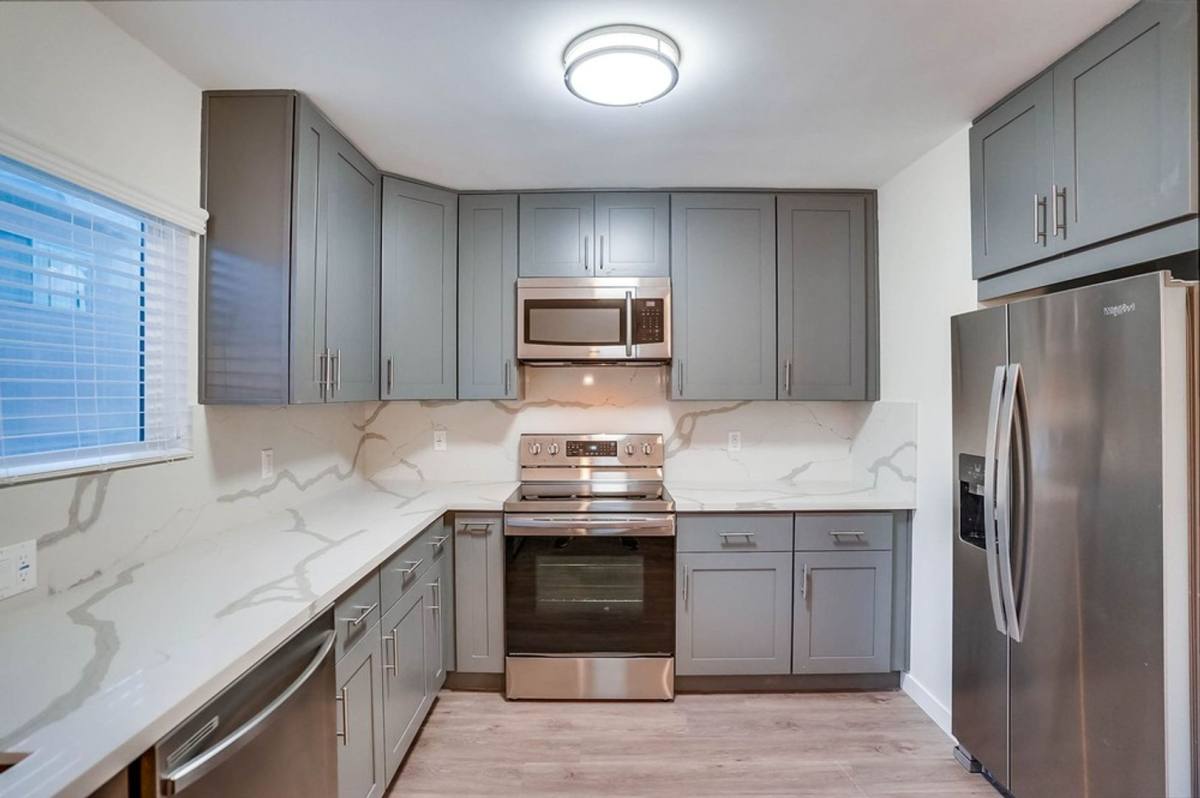 Apartment for rent at 2330 S Corning St #307, Los Angeles, CA 90034