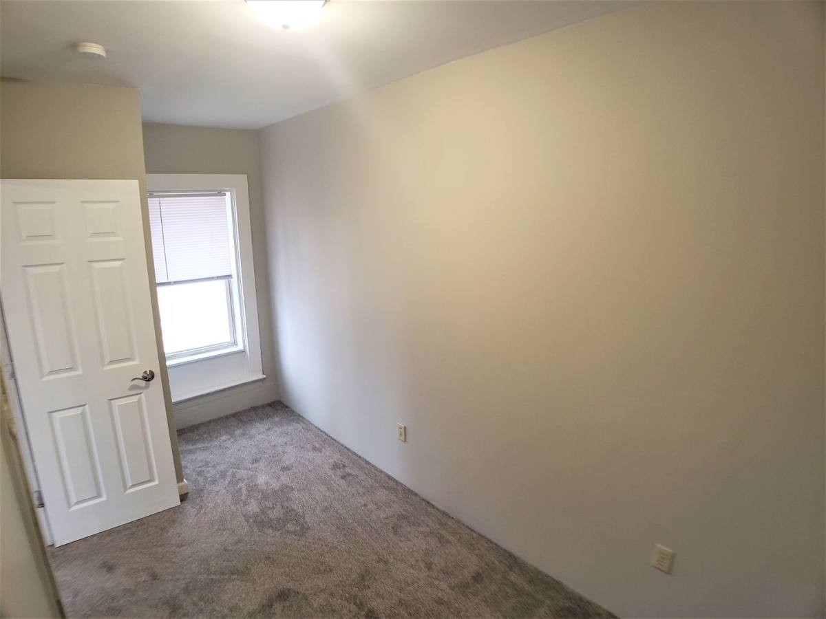 603 1st St SW #RHS, Faribault, MN 55021 - Apartment for Rent - Image 5