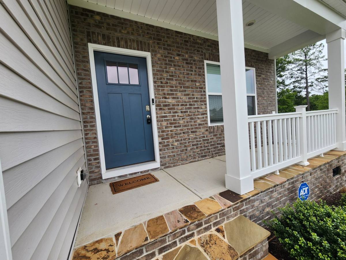 House for rent at 15 Charlies Bend Way, Spring Lake, NC 28390