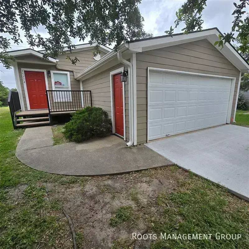 Apartment for rent at 15774 Clarke Springs Dr #15774C, Houston, TX 77053