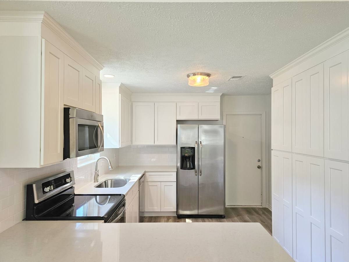 House for rent at 10615 Heatherford Dr, Houston, TX 77041