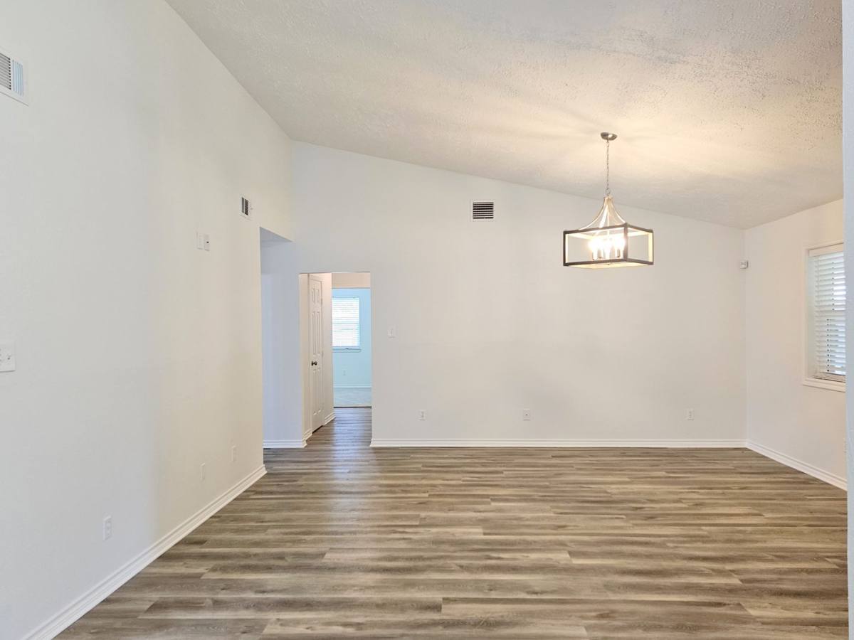 House for rent at 10615 Heatherford Dr, Houston, TX 77041