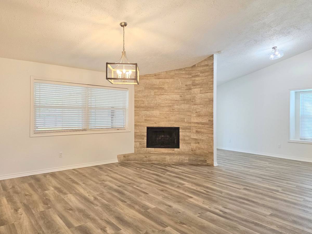 House for rent at 10615 Heatherford Dr, Houston, TX 77041