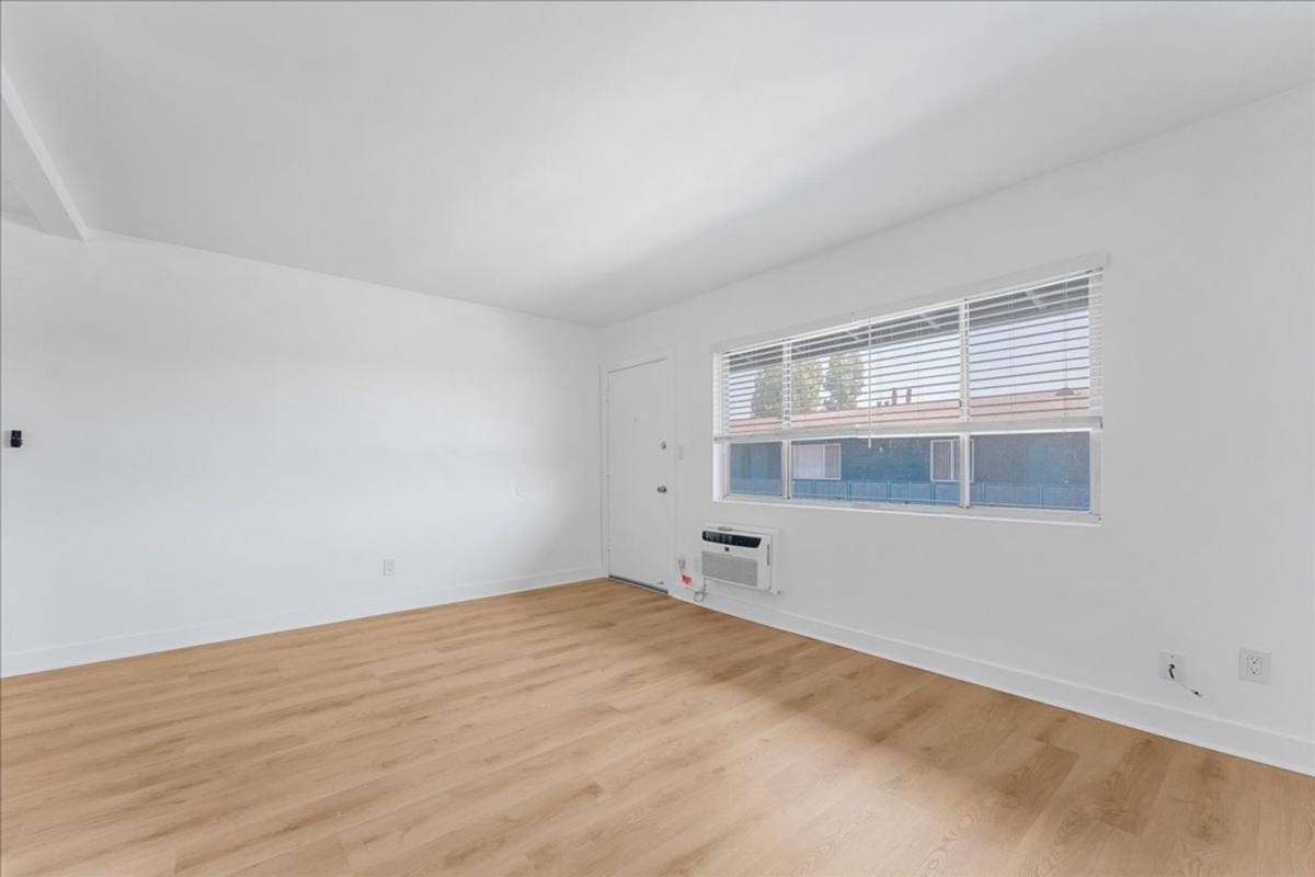 Apartment for rent at 7739 Laurel Canyon Blvd #13, North Hollywood, CA 91605