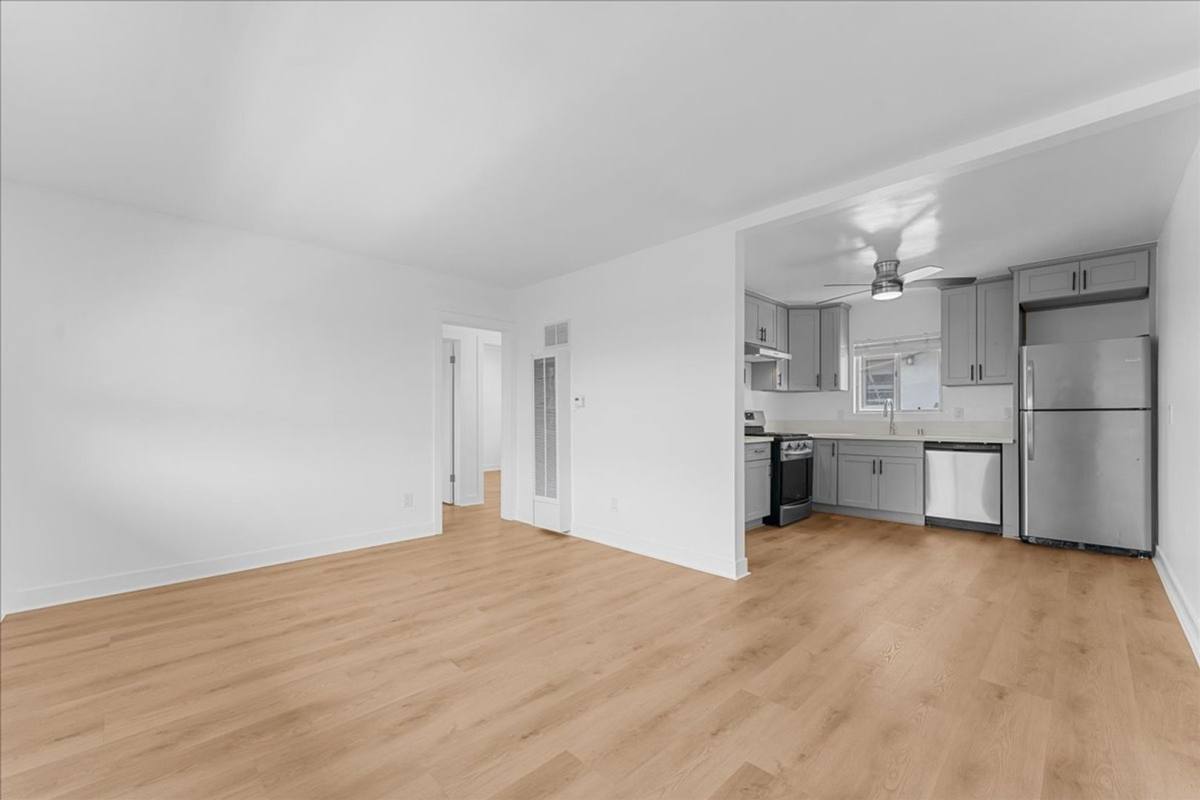 Apartment for rent at 7739 Laurel Canyon Blvd #13, North Hollywood, CA 91605