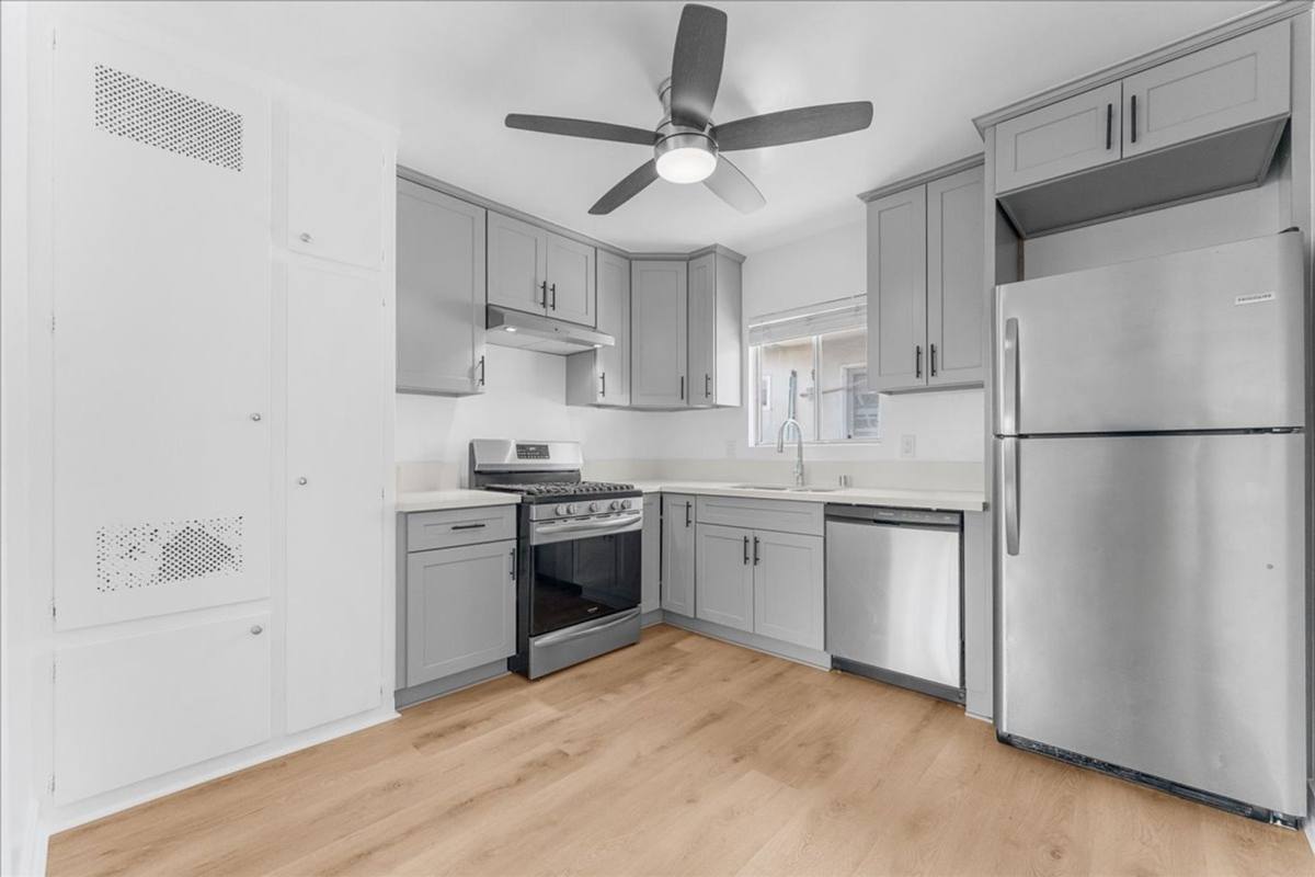 Apartment for rent at 7739 Laurel Canyon Blvd #13, North Hollywood, CA 91605