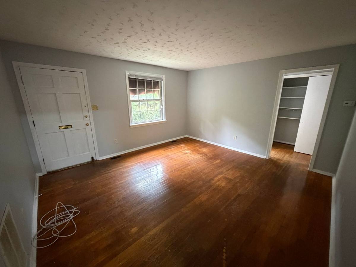 Apartment for rent at 3328 Ellwood Ave, Richmond, VA 23221
