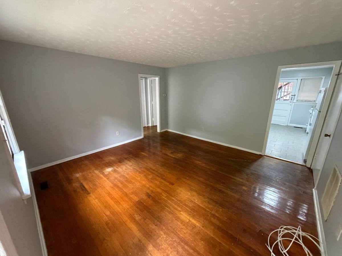Apartment for rent at 3328 Ellwood Ave, Richmond, VA 23221