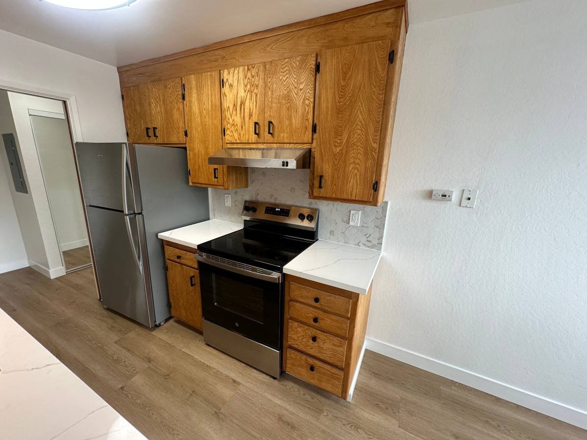 Apartment for rent at 2425 Macarthur Blvd #37, Oakland, CA 94602