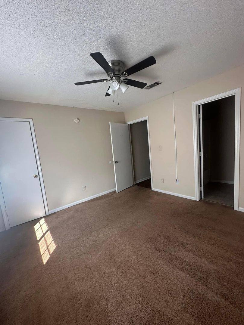 Apartment for rent at 220 Lanier Dr, Statesboro, GA 30458