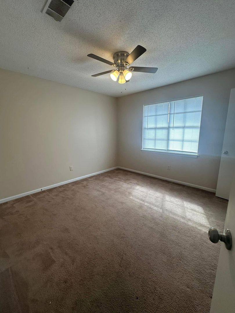 Apartment for rent at 220 Lanier Dr, Statesboro, GA 30458