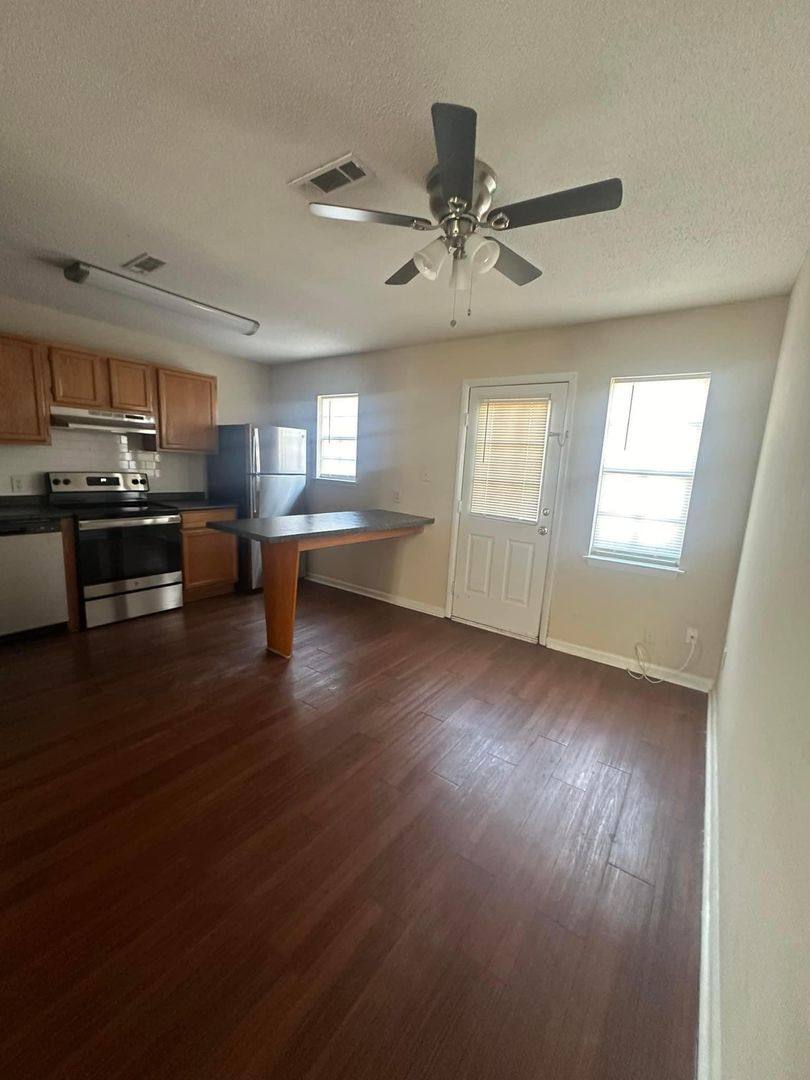 Apartment for rent at 220 Lanier Dr, Statesboro, GA 30458