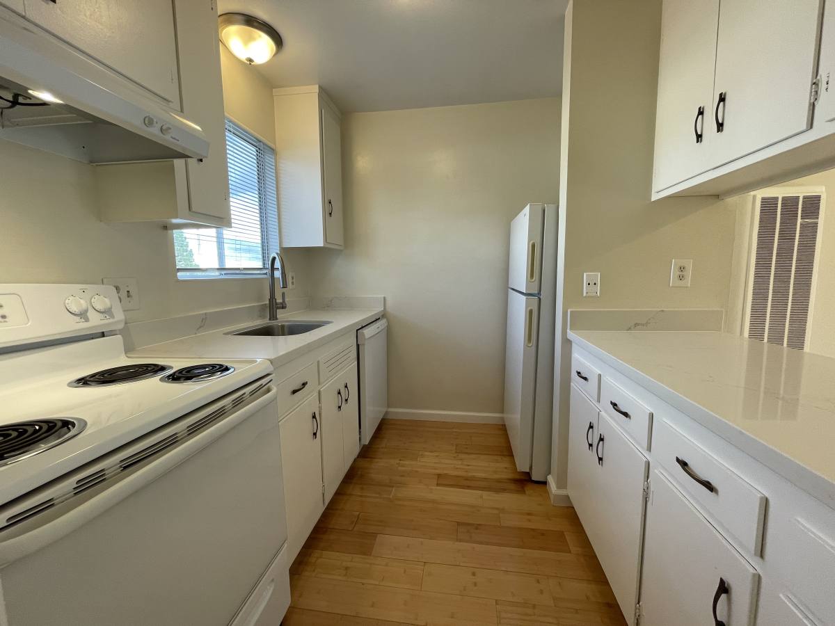 Apartment for rent at 1172 Saranap Ave #36B, Walnut Creek, CA 94595